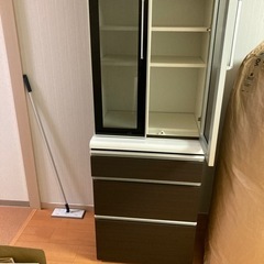 食器棚差し上げます