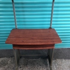 美品　2段パソコンデスク