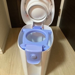 ピジョンらくらくおむつポットンの画像