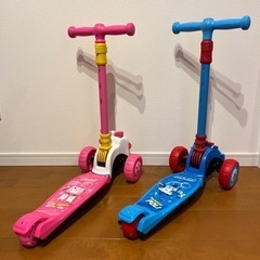 ロボカーポリー　タイヤが光る　キックスケーターの画像