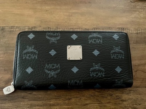 MCM 長財布　綺麗　財布　美品　ブランド財布　定価9万　　価格13500円