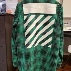 【美品】今だけ価格‼️OFF-WHITE オフホワイトの厚手のシ...