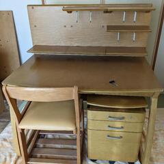 カリモク学習パソコンデスク椅子付き①