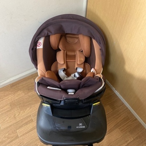 AILEBEBE エールべべ チャイルドシート　クルット