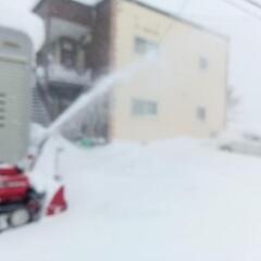 札幌市・江別市　格安除排雪作業、手作業、除雪機　重機　最適な方法で丁寧に除排雪作業致します! - 助け合い