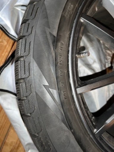 スタッドレスタイヤ、ホイール4本セット 235/50R18 PIRELLI ICE ASIMMETRICO