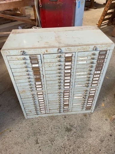 ネジ棚  ビンテージ