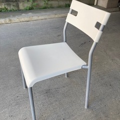IKEA ★椅子8脚★イス　8個　軽量　イケア　パイプ椅子　会議用椅子の画像