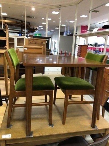 取りに来れる方限定！カリモク60のダイニング３点セットです！