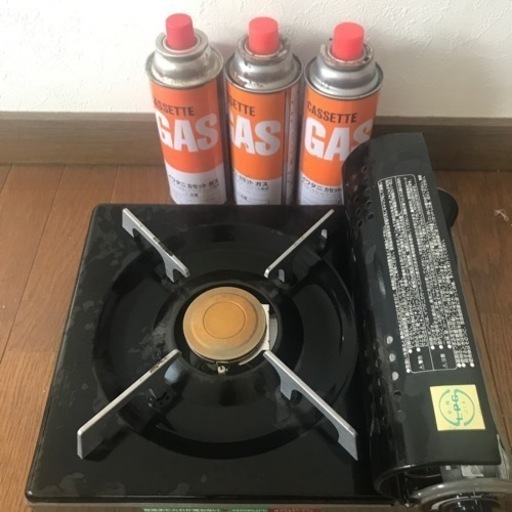 カセットコンロ、ボンベ3本
