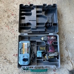 日立工機　インパクトドライバ　WH12DMR
