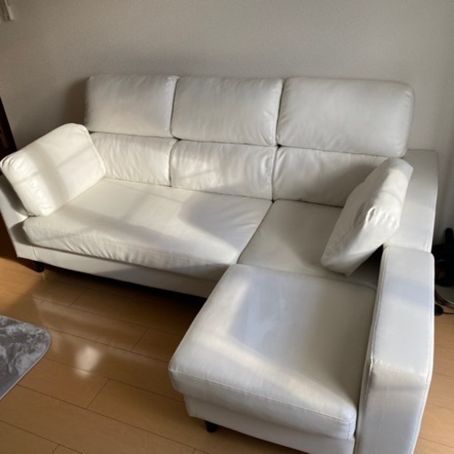 【先着順！美品】３人掛けソファー ホワイト オットマン付き