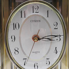 ss4395　シチズン　置時計　4SG680　クォーツ　ゴールド　回転飾り付き　CITIZEN　アナログ時計　ステップ秒針　金色　インテリア　上品の画像