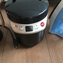 差し上げます　アイロン　電気湯沸器　炊飯器の画像