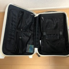 2.3泊　キャリーバッグの画像