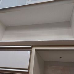【愛品倶楽部柏店】　綾野製作所　２枚スライド扉キッチンボード　白　下台２分割の画像