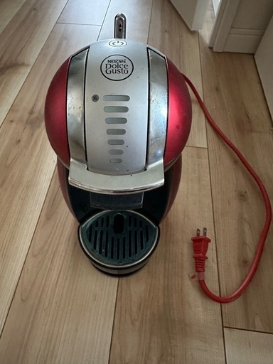 ネスカフェ Dolce Gusto　コーヒーマシーン