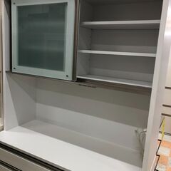 ティアイアイ キッチンボード ホワイト W(幅)119×D(奥行き)50×H(高さ)198cm ※クリーニング済みの画像