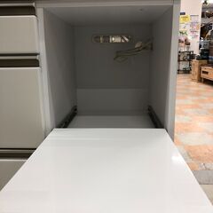ティアイアイ キッチンボード ホワイト W(幅)119×D(奥行き)50×H(高さ)198cm ※クリーニング済みの画像