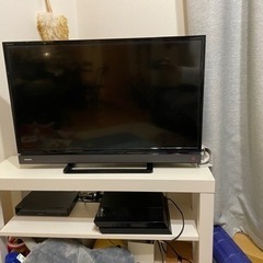 TOSHIBA REGZA 32型テレビ　2017年製　※引き取れる方