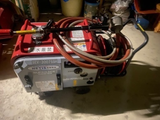 スーパー工業　防音型発電機