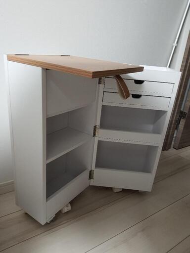 コスメワゴン