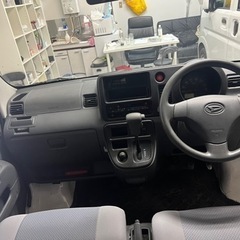 切り替え式4WD! すぐ乗れます！ ダイハツ ハイゼットカーゴの画像