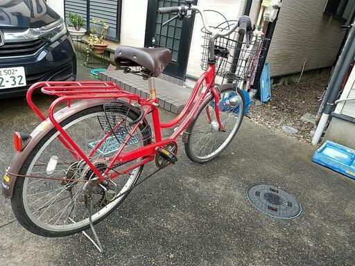 赤 普通の自転車　ギア付き 乗れます