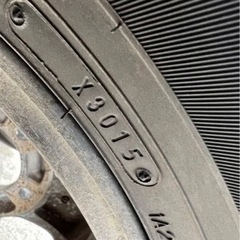 ランクル スタッドレス セットの画像