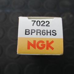 ８割引きです　ＮＧＫ　ＢＰＲ６ＨＳ　スパークプラグ