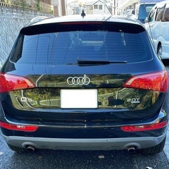 歳末感謝祭、大幅値下げしました‼️買うなら今です‼️アウディQ52.0Tクワトロ４WD入荷しました。車検令和6年10月まで！の画像