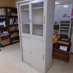 書庫カギつきの画像