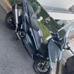 TMAX560