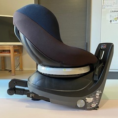 【combi チャイルドシート】46,200円→3,000円でお譲り致しますの画像