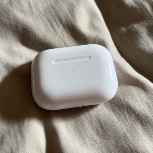 Air pods pro 第一世代　充電ケースのみ