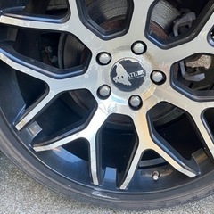 トヨタ　ヴェルファイア  19インチアルミホイールの画像