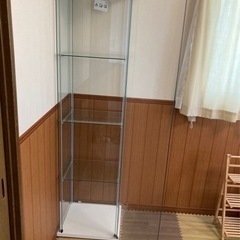 IKEAガラスショーケース　インテリア、フィギュアにホコリがかか...