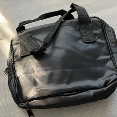 化粧バックと小サイズ携帯バック、の画像