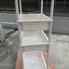 配達可　ワゴン　三段
