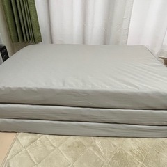 【お取引の方決まりました】ボリュームマットレス　折りたたみ敷布団...