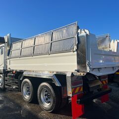 【１年車検付き】菱ふそう スーパーグレート 　ダンプ　型式QKG-FV50VX　7速　420PS　走行距離50万km　2デフ　平成26年式の画像