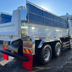 【１年車検付き】菱ふそう スーパーグレート 　ダンプ　型式QKG-FV50VX　7速　420PS　走行距離50万km　2デフ　平成26年式の画像