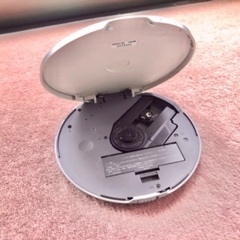 SONY CDウォークマン D-NE730 ソニー ポータブルCDプレーヤーの画像