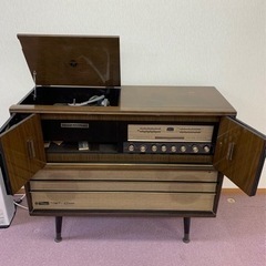 レトロなレコードプレーヤー