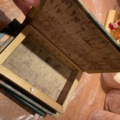 【クリスマス雑貨】本の形をした入れ物　小の画像