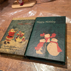 【クリスマス雑貨】本の形をした入れ物　小