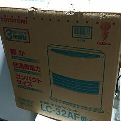 【お取引決定】早い者勝ち☆2010年製 トヨトミ 石油ファンヒー...