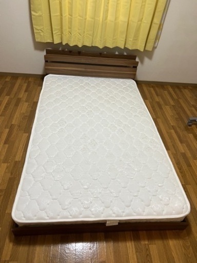 新品未使用 セミダブルベッドフレーム+マットレスセット