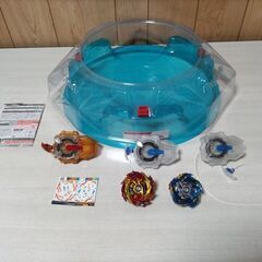 🤴🎁美品☆ベイブレードバーストB-174　限界突破DXセット＆ベイブレードB-153　GT改造セット　おまけ付きの画像