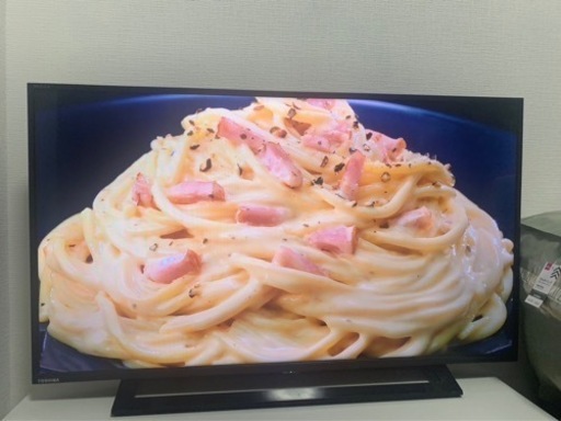 テレビ　40インチ